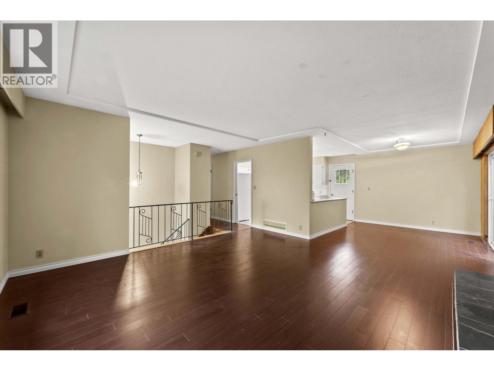 8975 Cook Crescent, Richmond, British Columbia  V6Y 1X1 - Photo 11 - R3170506