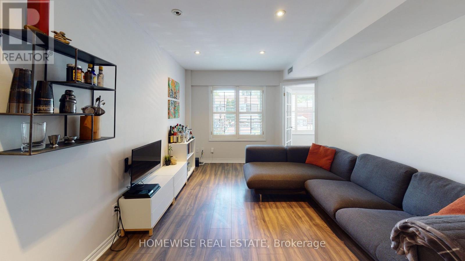 201 - 145 Lansdowne Avenue, Toronto, Ontario  M6K 2W1 - Photo 3 - W13862704