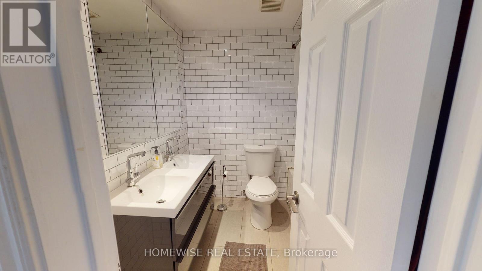 201 - 145 Lansdowne Avenue, Toronto, Ontario  M6K 2W1 - Photo 7 - W13862704