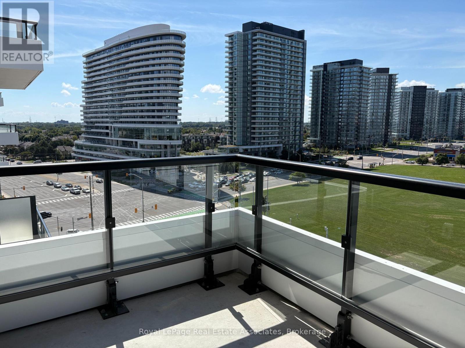 1002 - 2485 Eglinton Avenue W, Mississauga, Ontario  L5M 2V8 - Photo 14 - W13862776