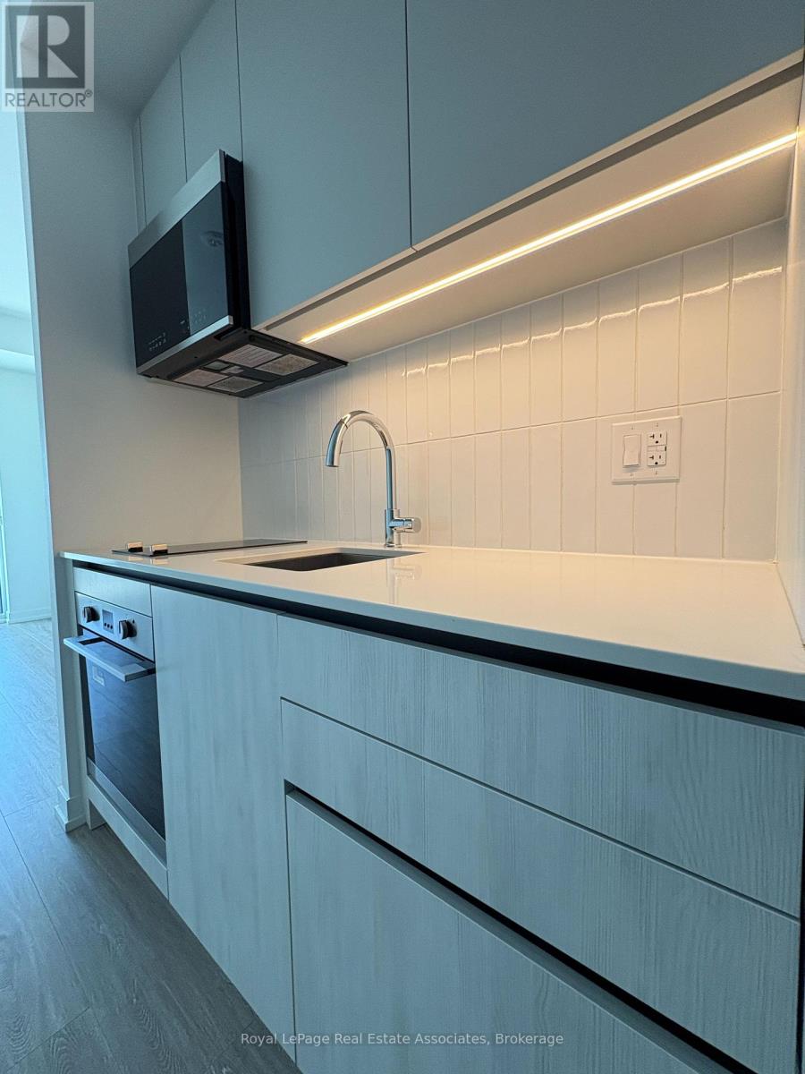 1002 - 2485 Eglinton Avenue W, Mississauga, Ontario  L5M 2V8 - Photo 5 - W13862776