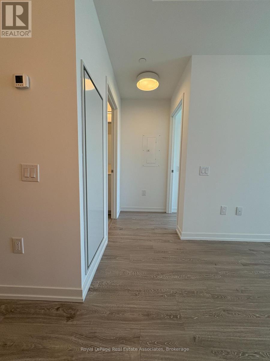 1002 - 2485 Eglinton Avenue W, Mississauga, Ontario  L5M 2V8 - Photo 8 - W13862776