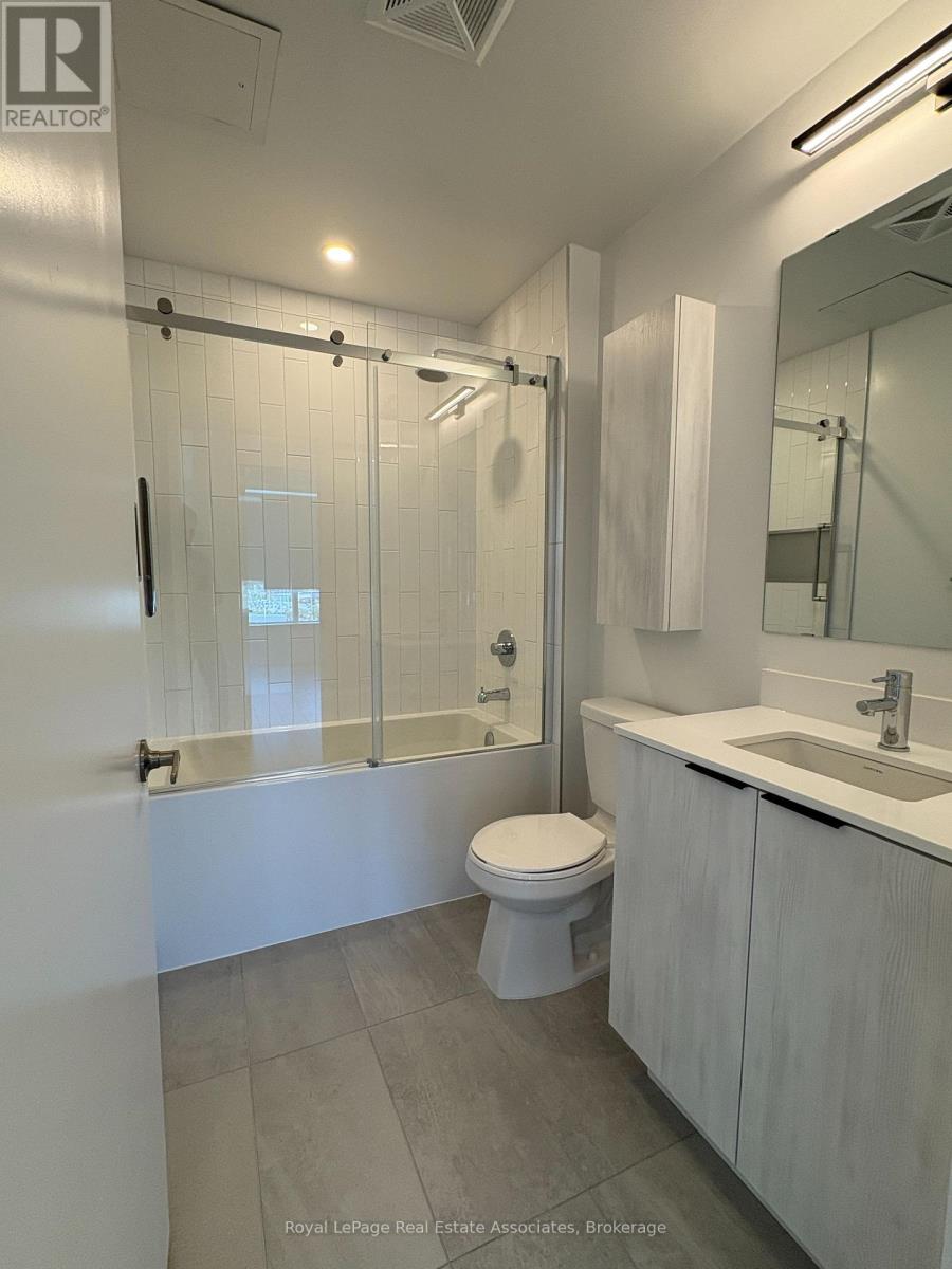 1002 - 2485 Eglinton Avenue W, Mississauga, Ontario  L5M 2V8 - Photo 9 - W13862776