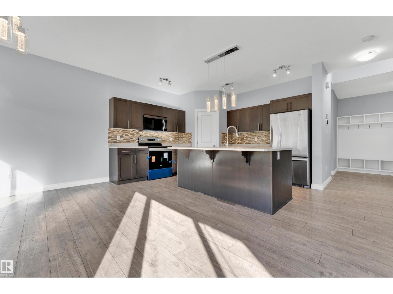 4359 126 AV NW