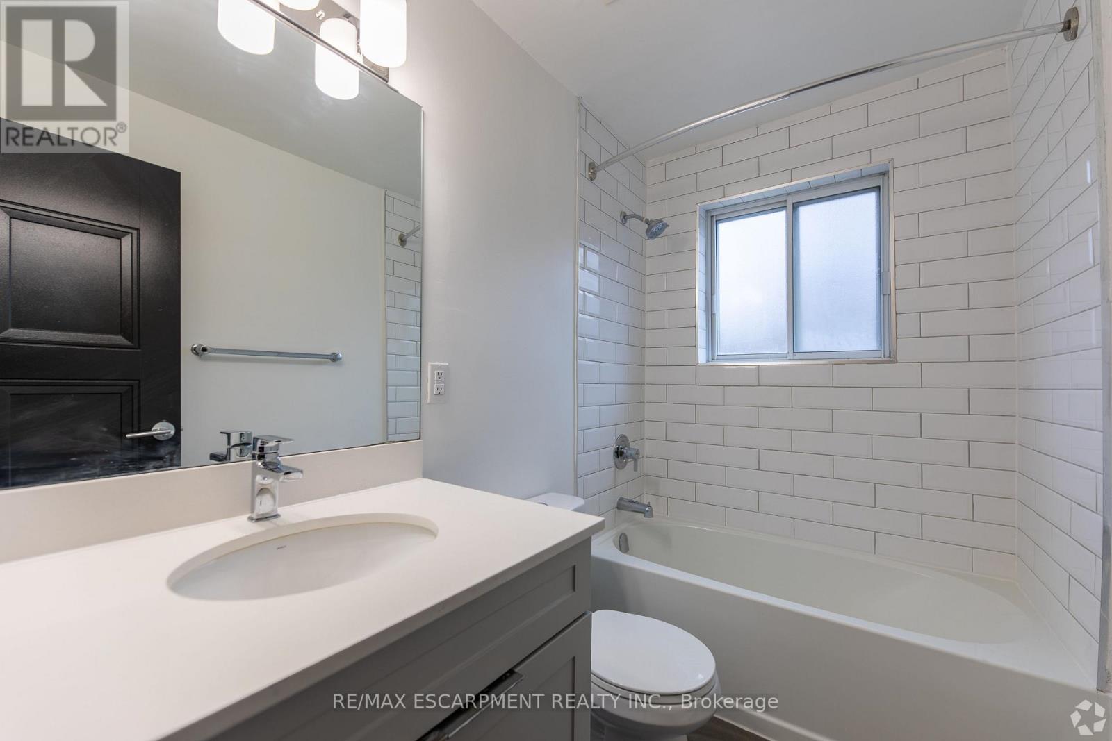809 - 285 Erb Street W, Waterloo, Ontario  N2L 1W4 - Photo 6 - X13862740