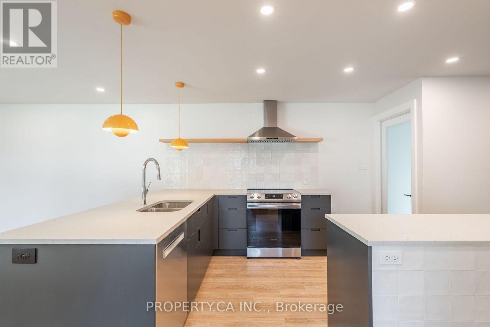 Main - 57 Mcelroy Road, Hamilton, Ontario  L9A 1Y5 - Photo 4 - X13862772