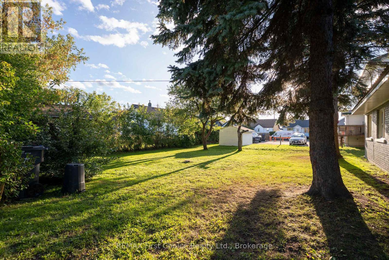 1212 Walsh Street E, Thunder Bay, Ontario  P7E 4V4 - Photo 2 - X13810874