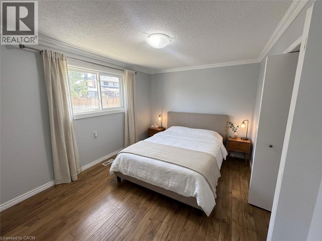 37 Elora Drive, Hamilton, Ontario  L9C 6T4 - Photo 4 - 40869061