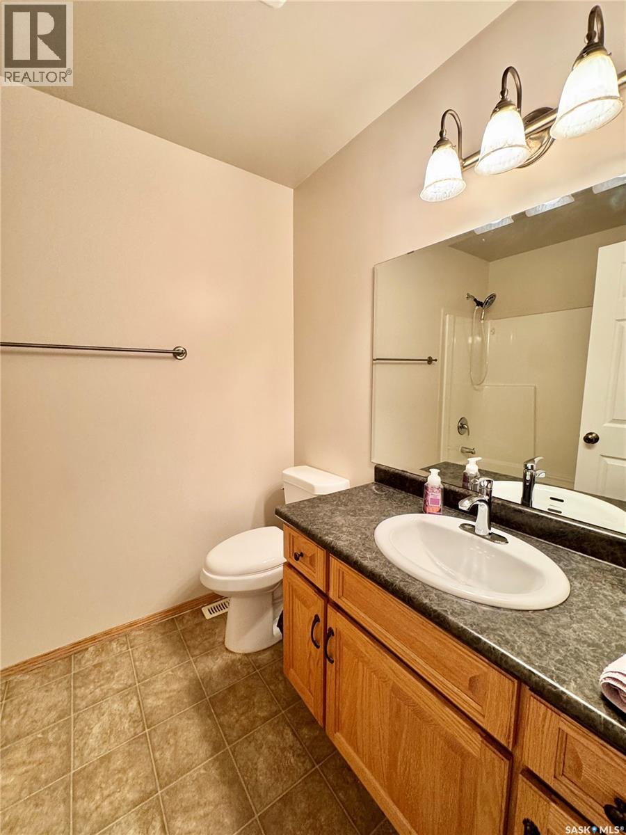 435 Southwood Drive, Prince Albert, Saskatchewan  S6V 8E5 - Photo 9 - SK050378