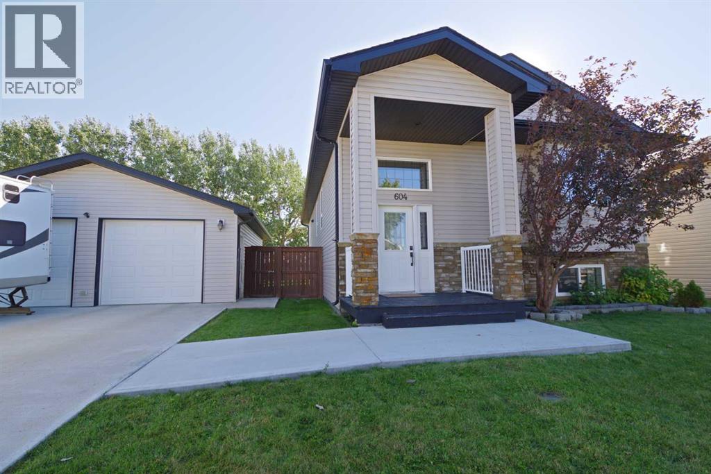 604 6 Street N Vauxhall Alberta Canada T0K2K0 4