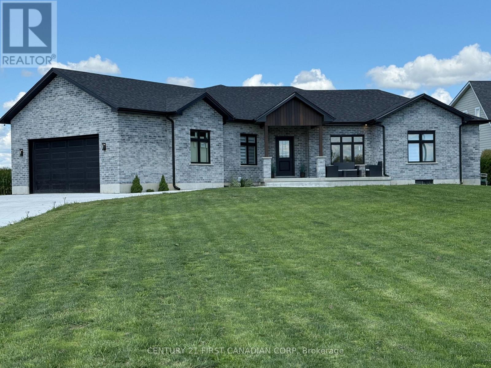 22664 QUEENS LINE, West Elgin, Ontario