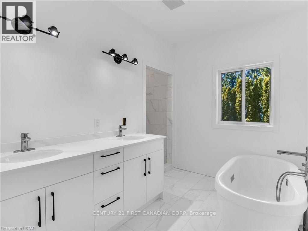 22664 Queens Line, West Elgin, Ontario  N0L 2C0 - Photo 13 - X13862860