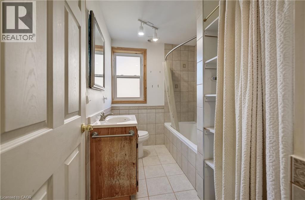 174 Bridgeport Road E, Waterloo, Ontario  N2J 2K5 - Photo 14 - 40864951