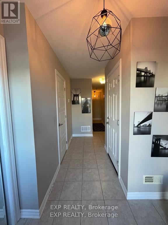 916 Fameflower Street, Ottawa, Ontario  K2J 0T3 - Photo 6 - X13863148