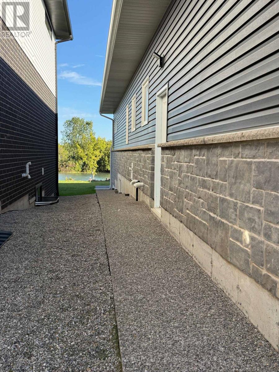 250 Colbeck Drive S, Welland (Coyle Creek), Ontario  L3C 0B4 - Photo 14 - X13863146