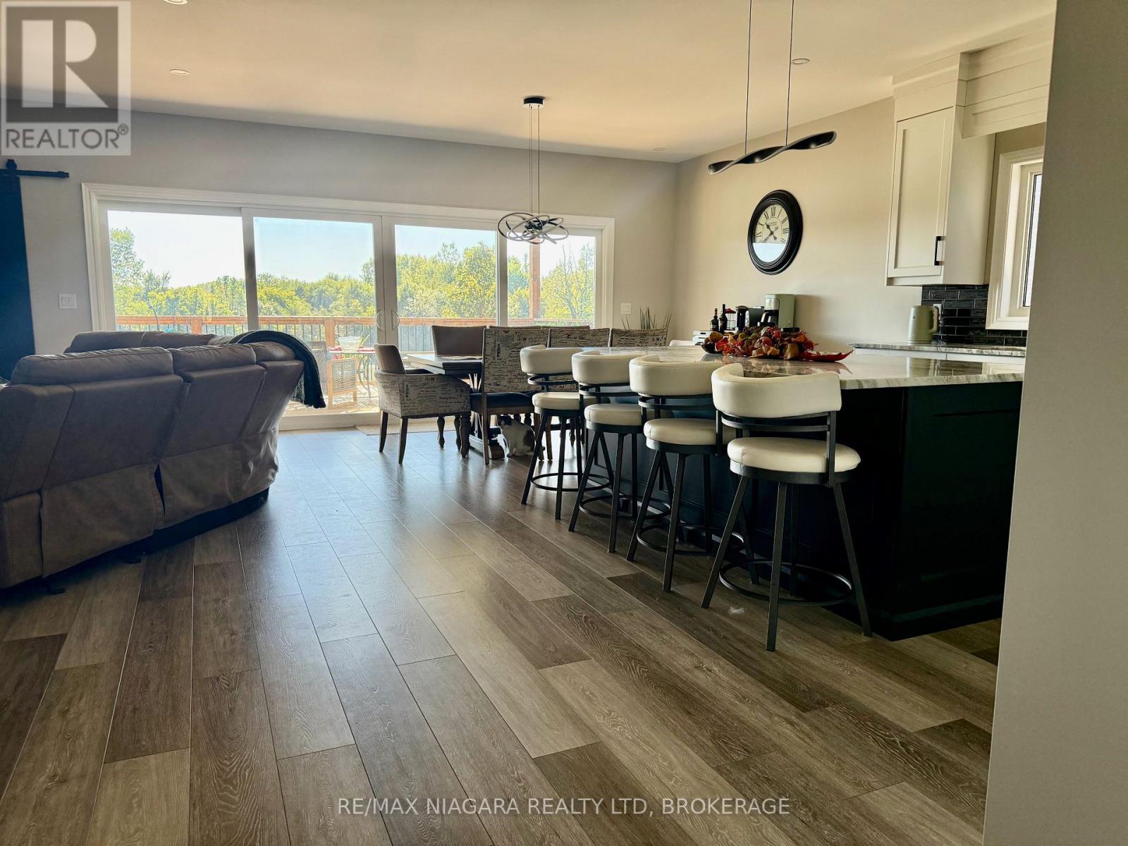 250 Colbeck Drive S, Welland (Coyle Creek), Ontario  L3C 0B4 - Photo 3 - X13863146