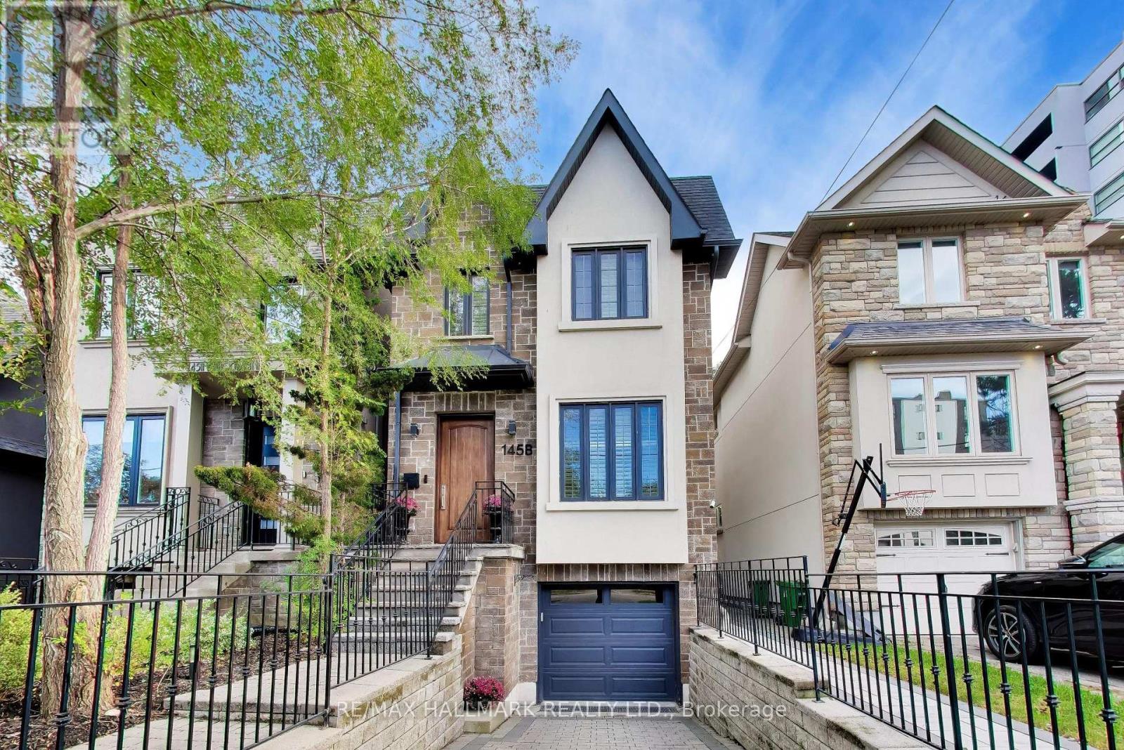 145B BANNOCKBURN AVENUE, Toronto, Ontario