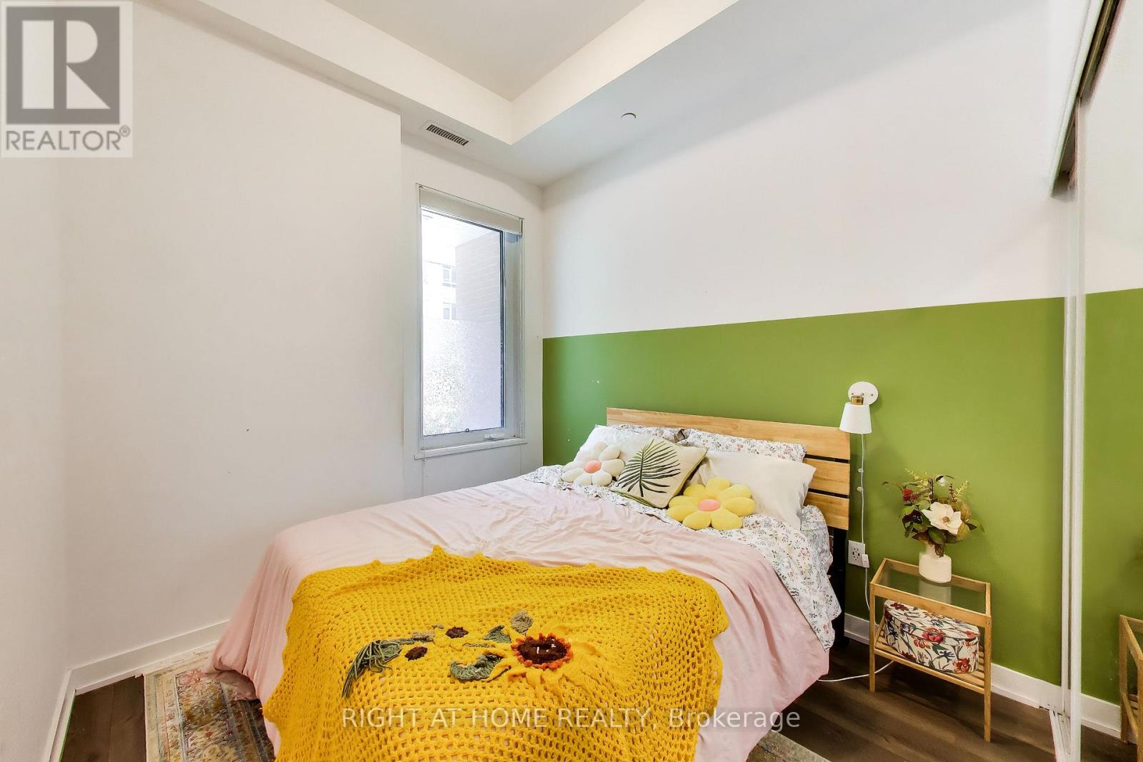 113 - 38 Iannuzzi Street, Toronto, Ontario  M5V 0S2 - Photo 10 - C13862898