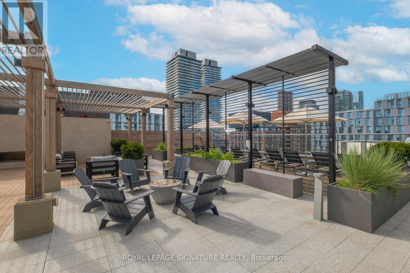 1112 - 425 FRONT STREET E