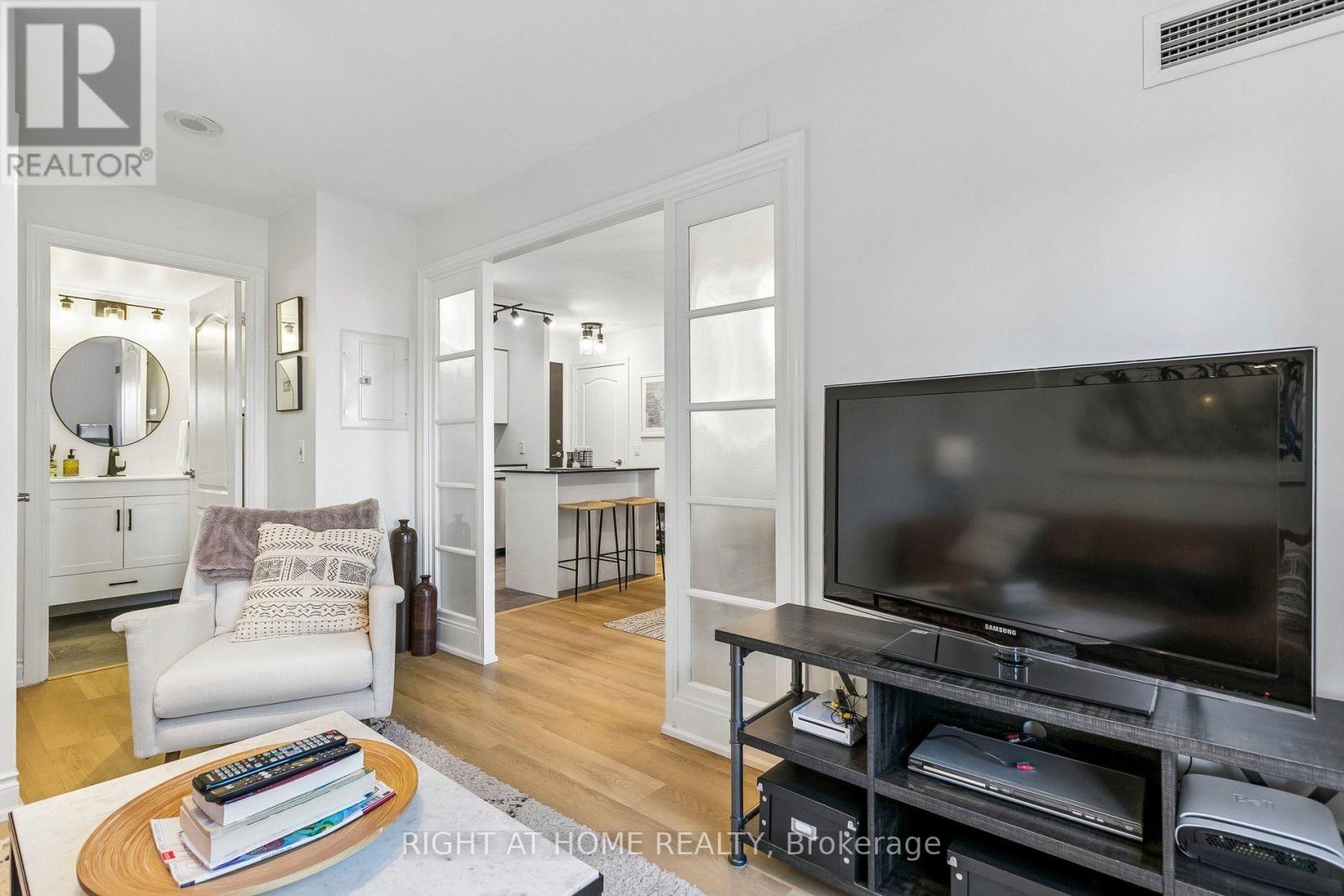 805 - 1103 Leslie Street, Toronto, Ontario  M3C 4G8 - Photo 12 - C13863086