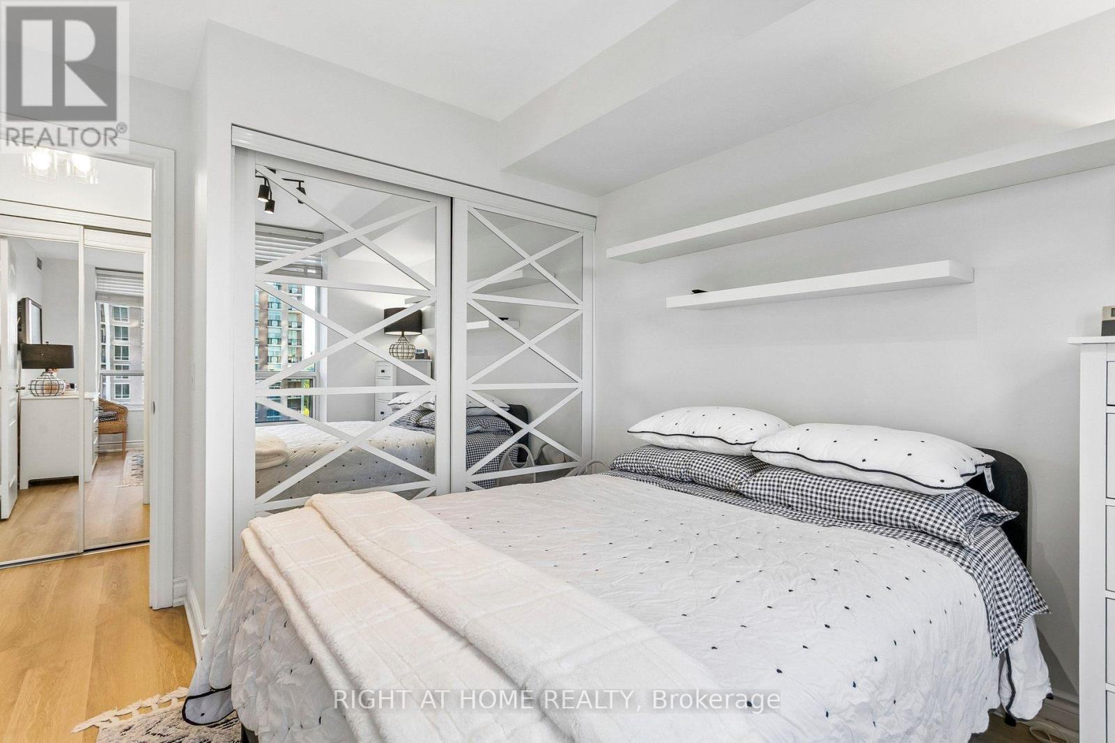 805 - 1103 Leslie Street, Toronto, Ontario  M3C 4G8 - Photo 16 - C13863086