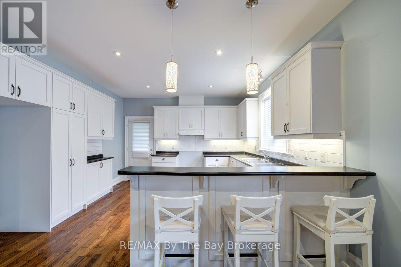 12 51 Street S, Wasaga Beach, Ontario L9Z 1X5 - Photo 18 - S13863040