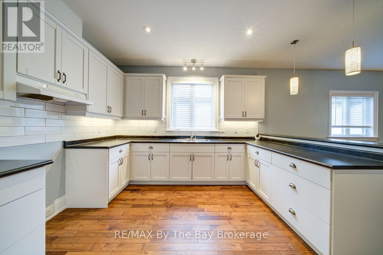 12 51 Street S, Wasaga Beach, Ontario L9Z 1X5 - Photo 20 - S13863040