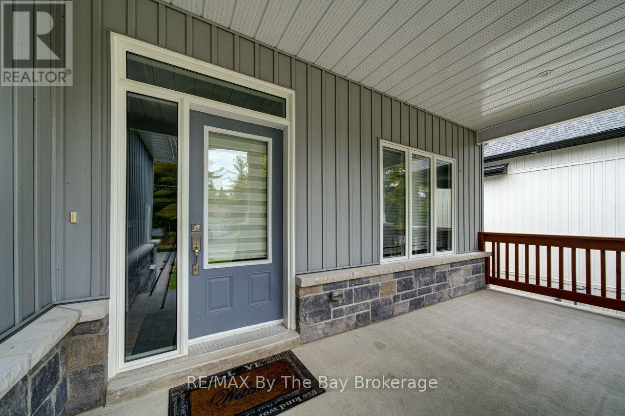 12 51 Street S, Wasaga Beach, Ontario L9Z 1X5 - Photo 4 - S13863040