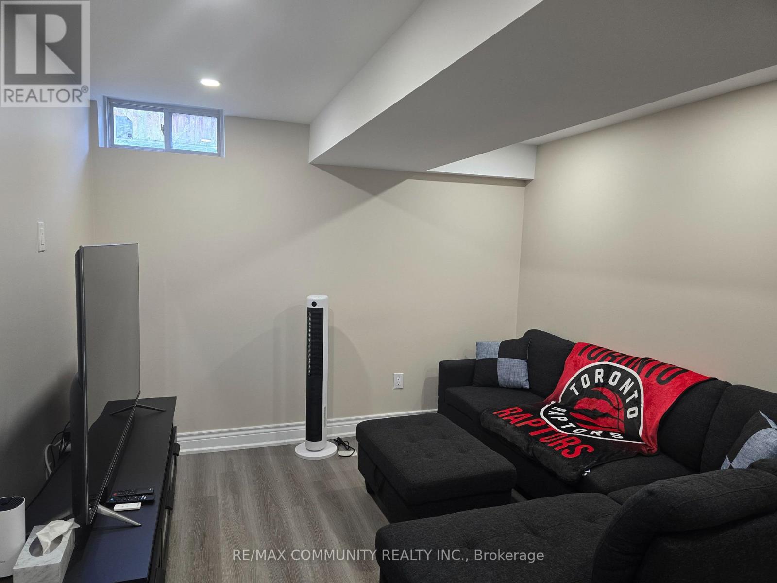 8 Hassard-Short Lane, Ajax, Ontario  L1S 0G4 - Photo 3 - E13862890