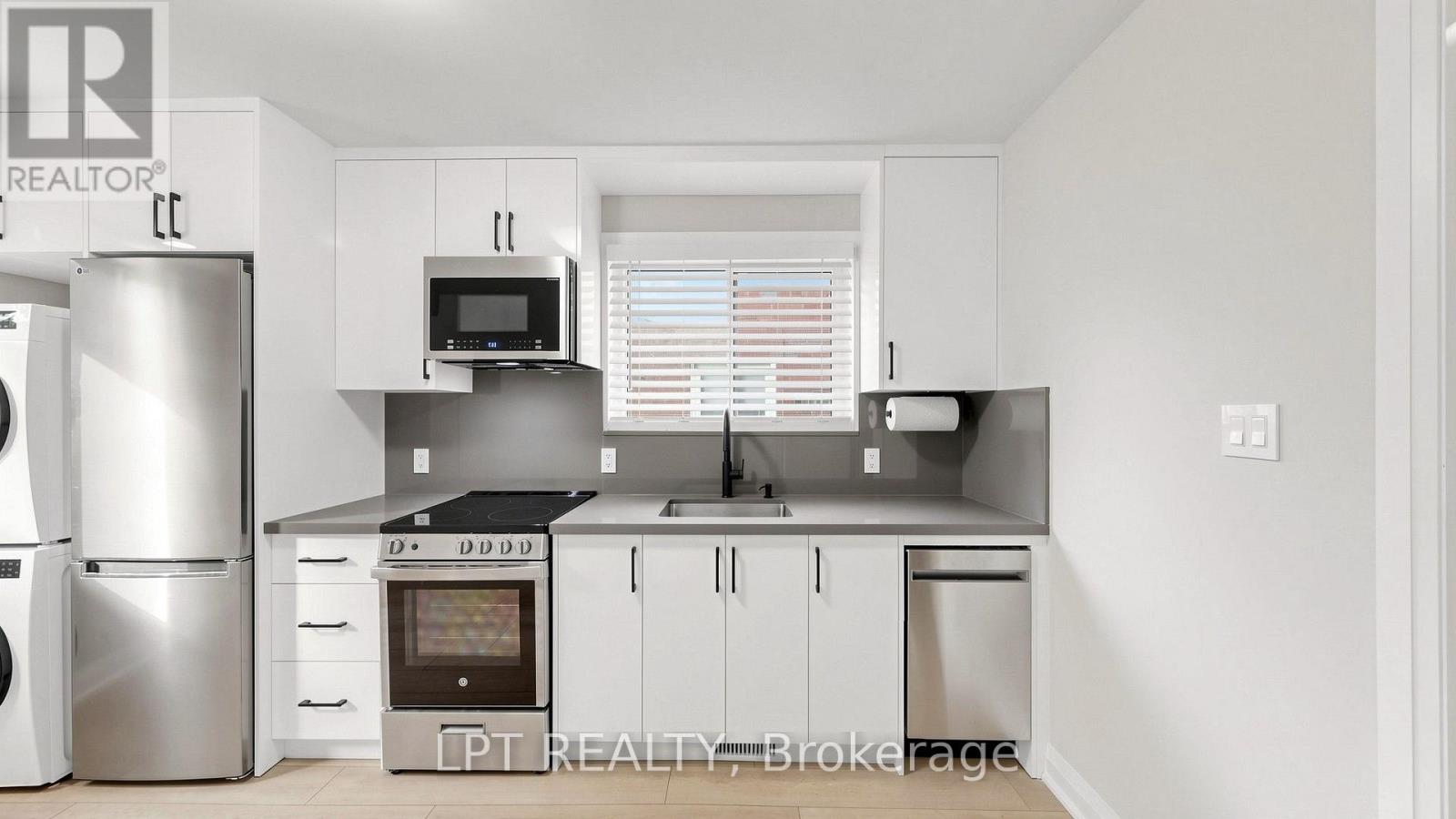 Main Floor Apt. - 477 Cosburn Avenue, Toronto, Ontario  M4J 2N6 - Photo 16 - E13863062