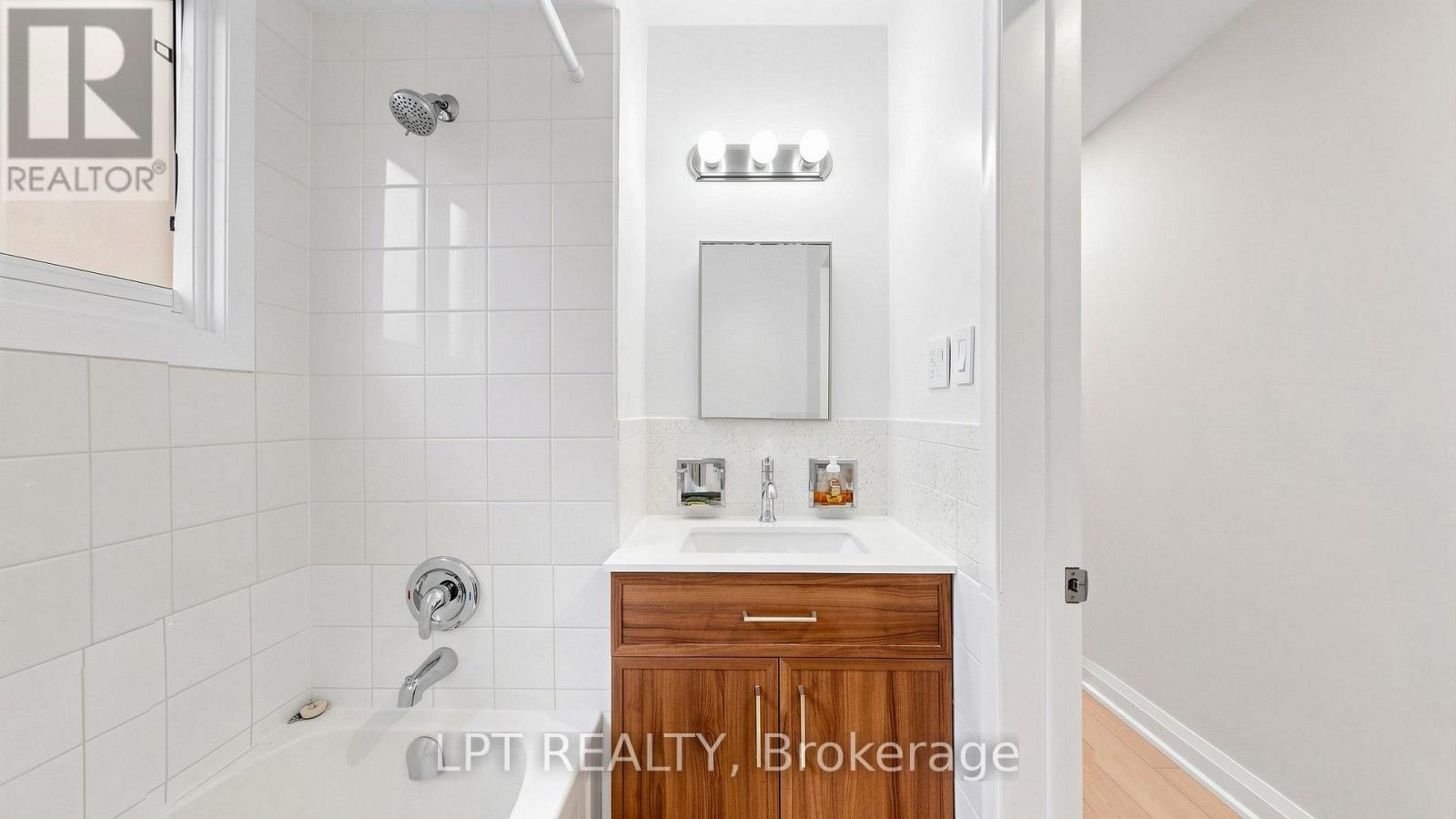 Main Floor Apt. - 477 Cosburn Avenue, Toronto, Ontario  M4J 2N6 - Photo 26 - E13863062