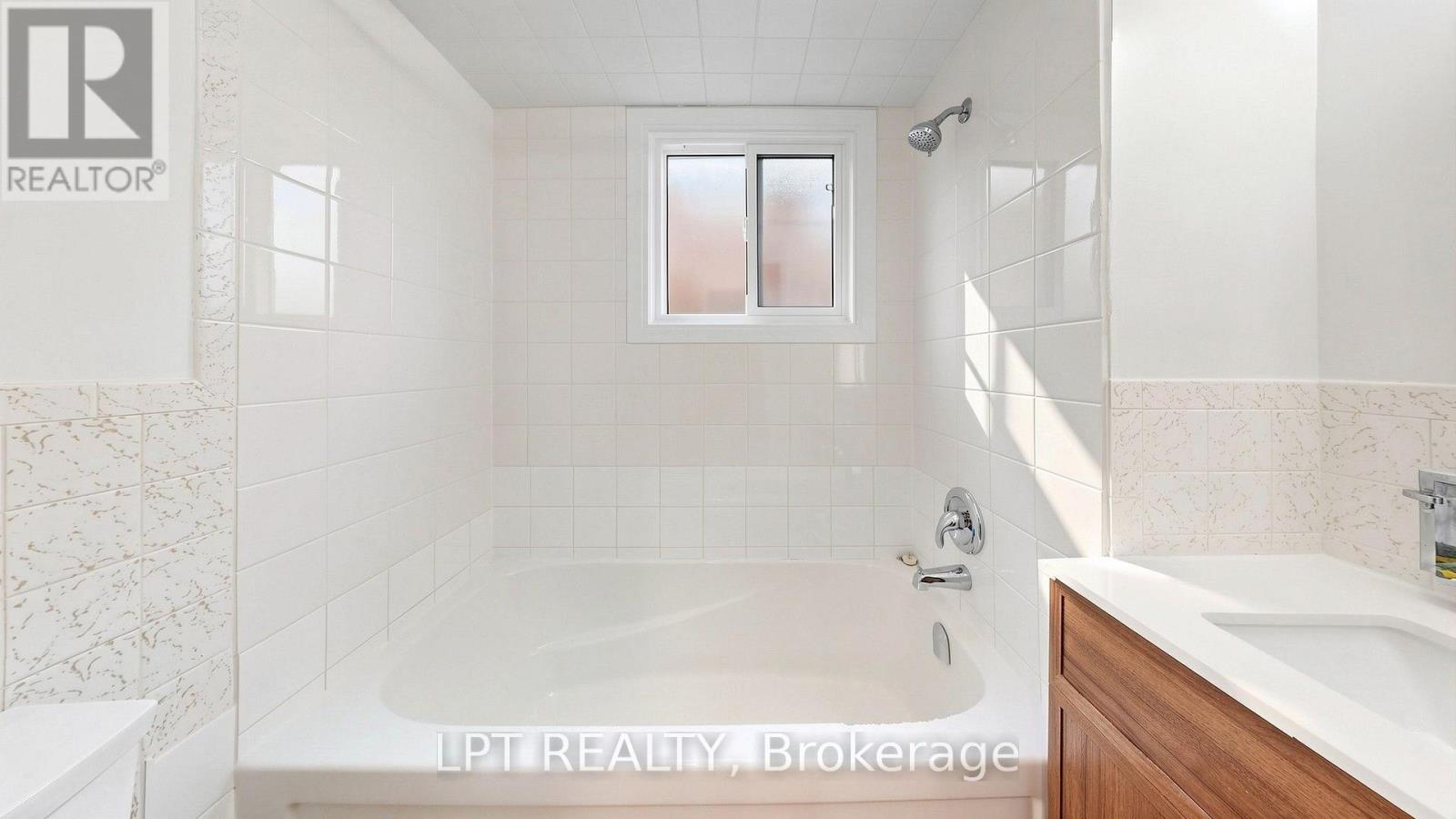 Main Floor Apt. - 477 Cosburn Avenue, Toronto, Ontario  M4J 2N6 - Photo 27 - E13863062