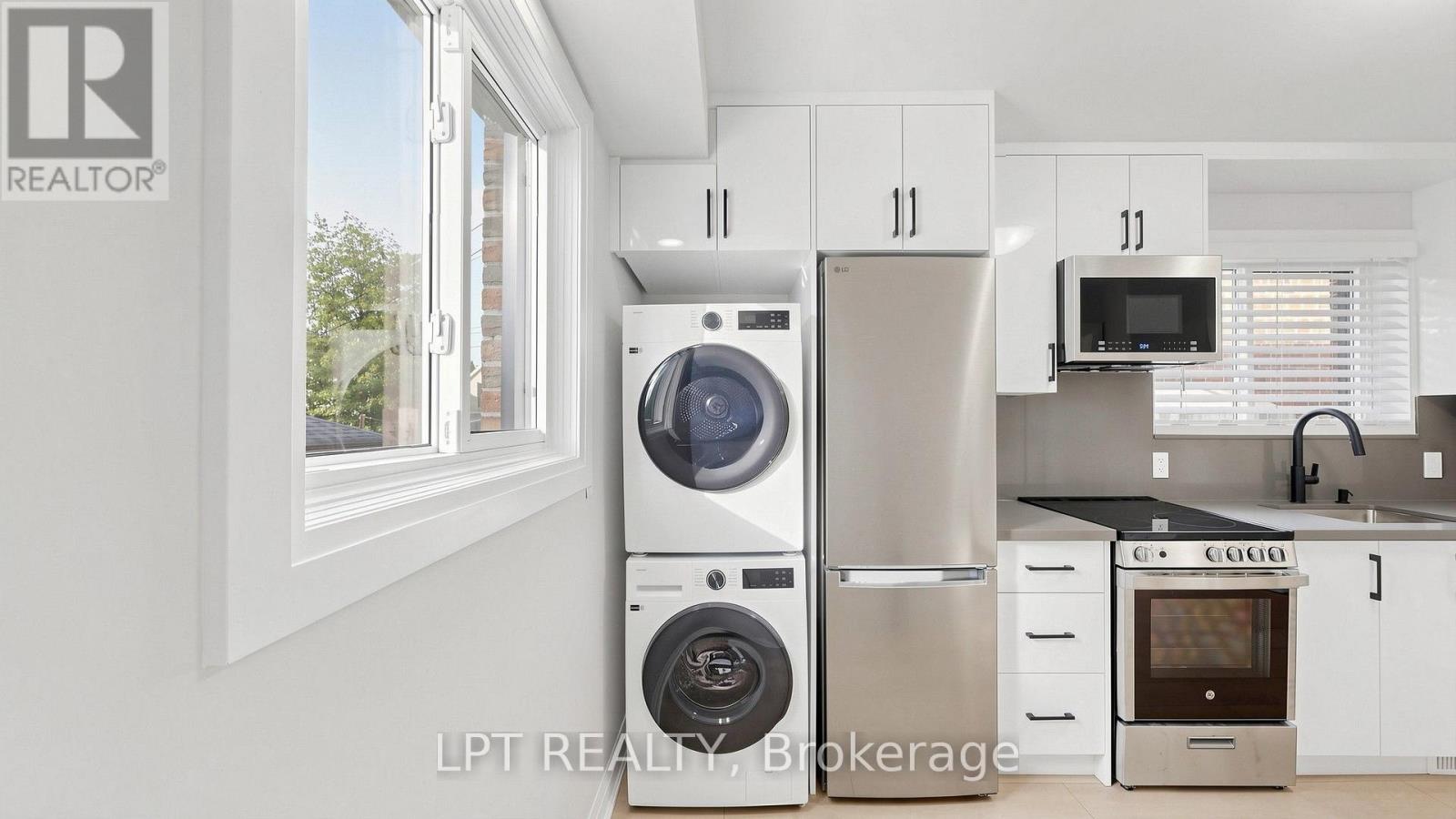 Main Floor Apt. - 477 Cosburn Avenue, Toronto, Ontario  M4J 2N6 - Photo 29 - E13863062