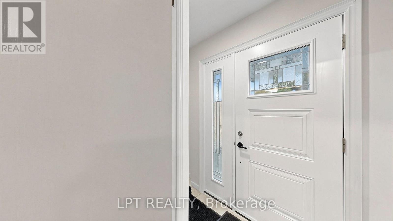 Main Floor Apt. - 477 Cosburn Avenue, Toronto, Ontario  M4J 2N6 - Photo 31 - E13863062