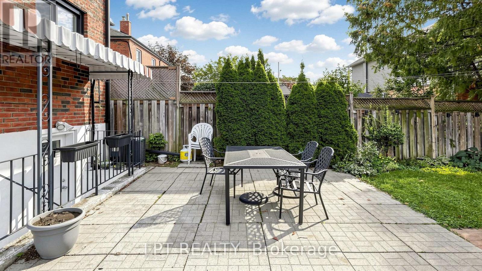 Main Floor Apt. - 477 Cosburn Avenue, Toronto, Ontario  M4J 2N6 - Photo 32 - E13863062