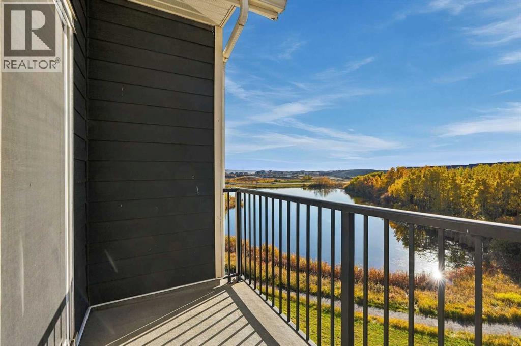 412, 250 Fireside View