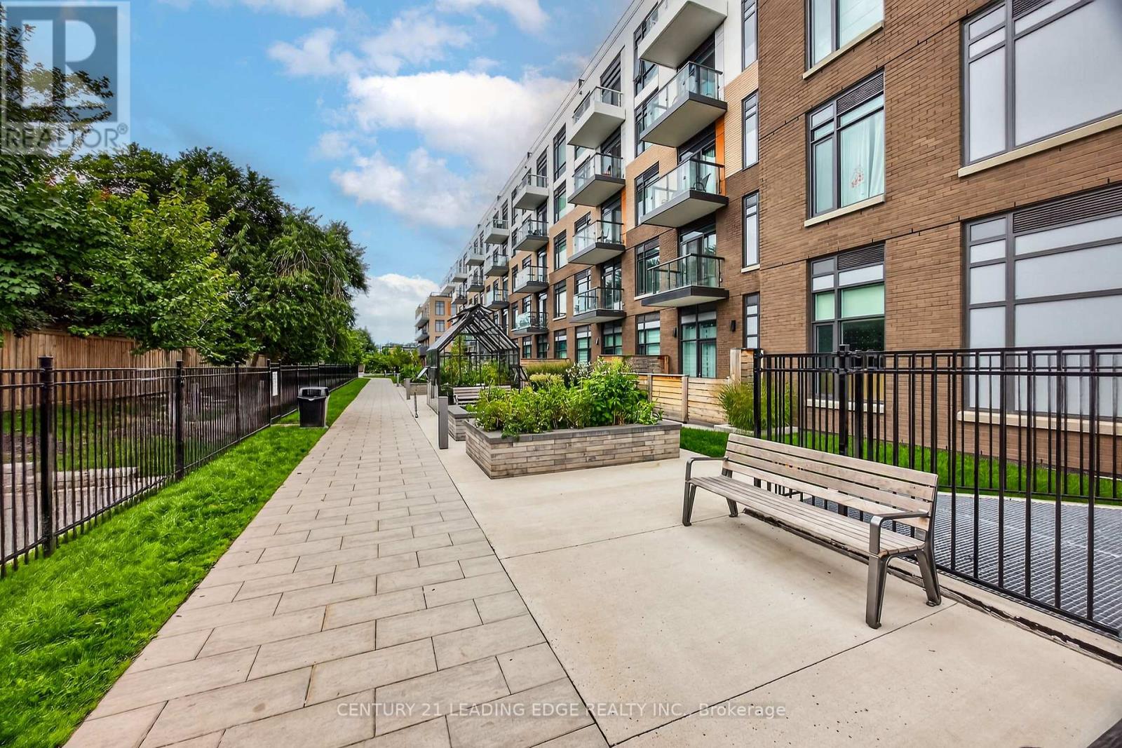 1010 - 8 Beverley Glen Boulevard, Vaughan, Ontario  L4J 0L5 - Photo 24 - N13863008