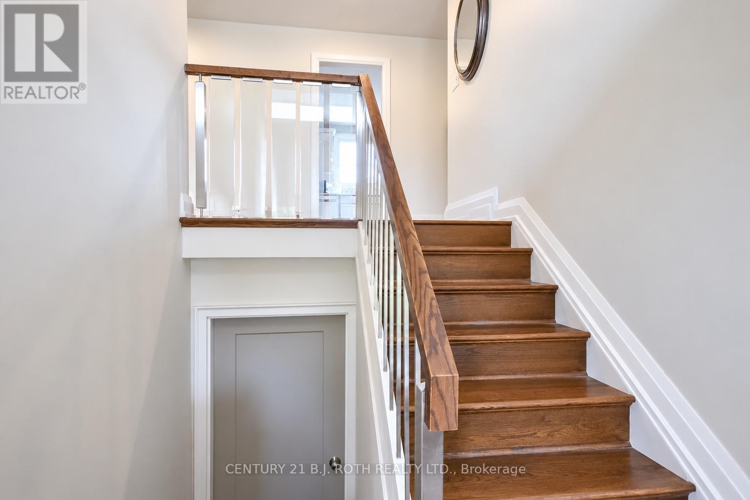 93 Grove Street E, Barrie (Wellington), Ontario  L4M 5G2 - Photo 5 - S13862906