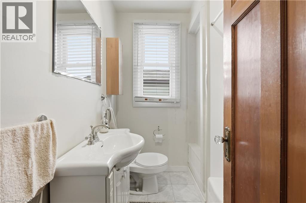 163 Grosvenor Avenue S, Hamilton, Ontario  L8M 3L4 - Photo 31 - 40860716