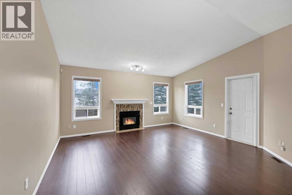 104 Catalina Circle NE, Calgary, Alberta  T1Y 7B7 - Photo 8 - A2347959
