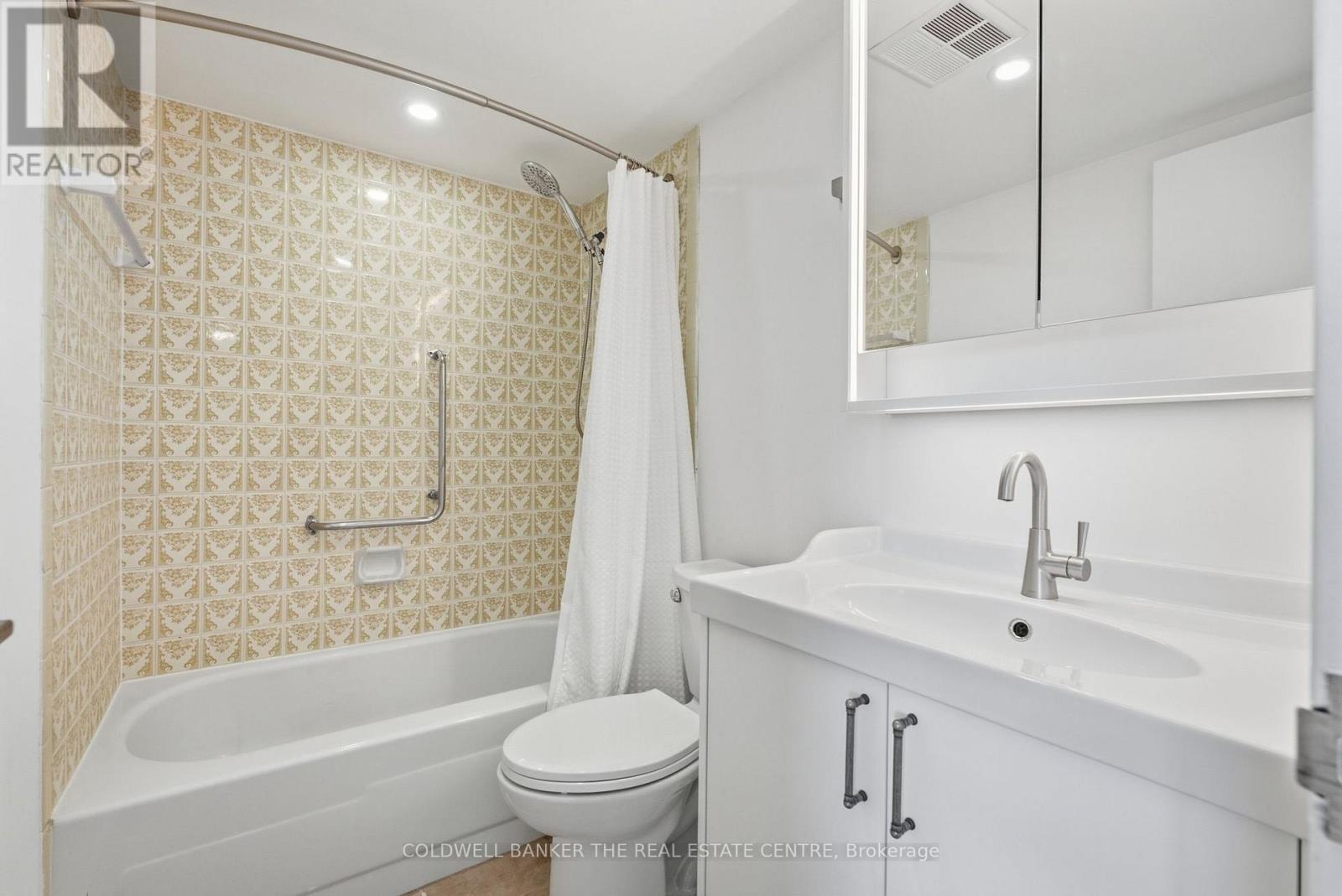 907 - 75 Emmett Avenue, Toronto, Ontario  M6M 5A7 - Photo 16 - W13862862