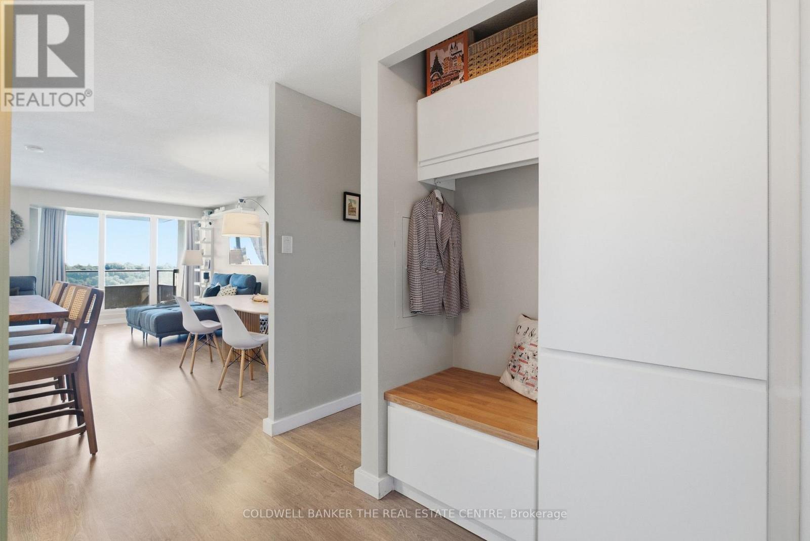 907 - 75 Emmett Avenue, Toronto, Ontario  M6M 5A7 - Photo 3 - W13862862