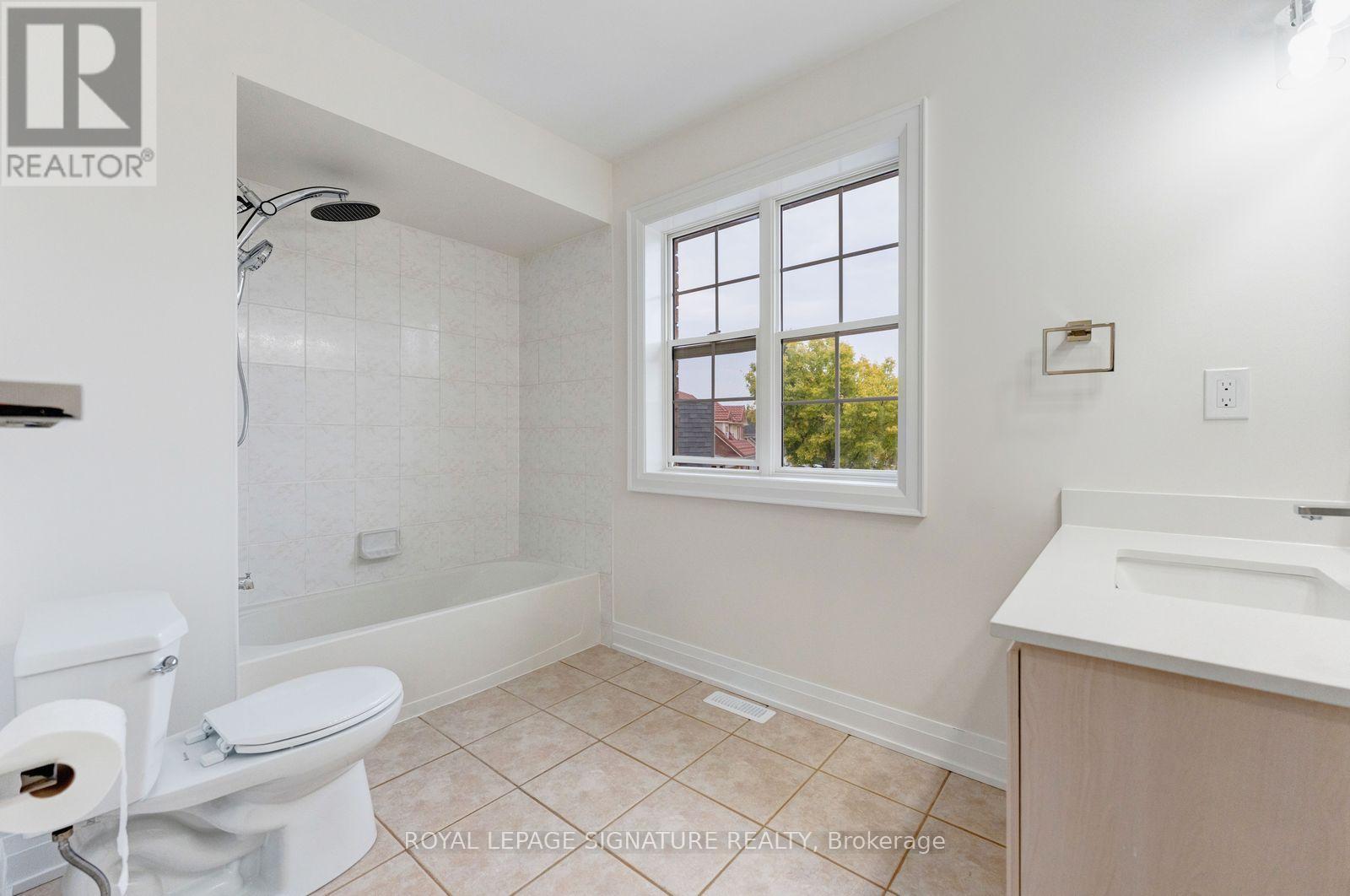 38 Charleswood Circle, Brampton, Ontario  L7A 1Z2 - Photo 17 - W13862874