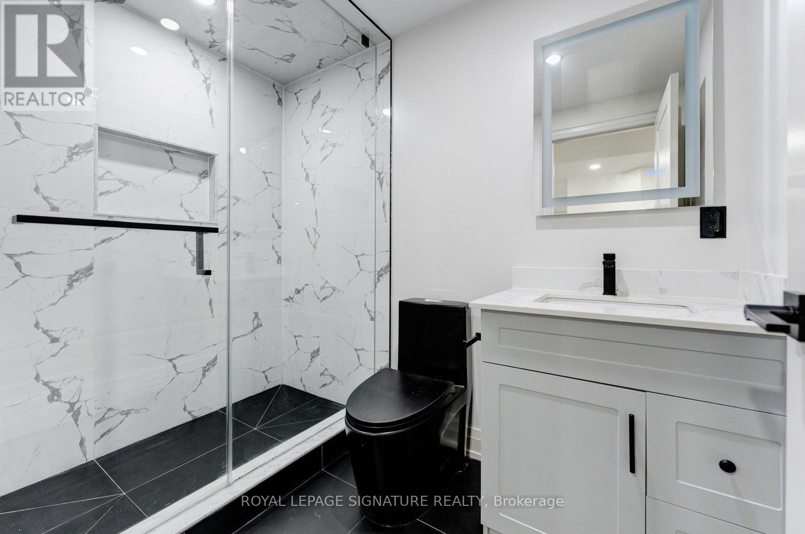 38 Charleswood Circle, Brampton, Ontario  L7A 1Z2 - Photo 33 - W13862874