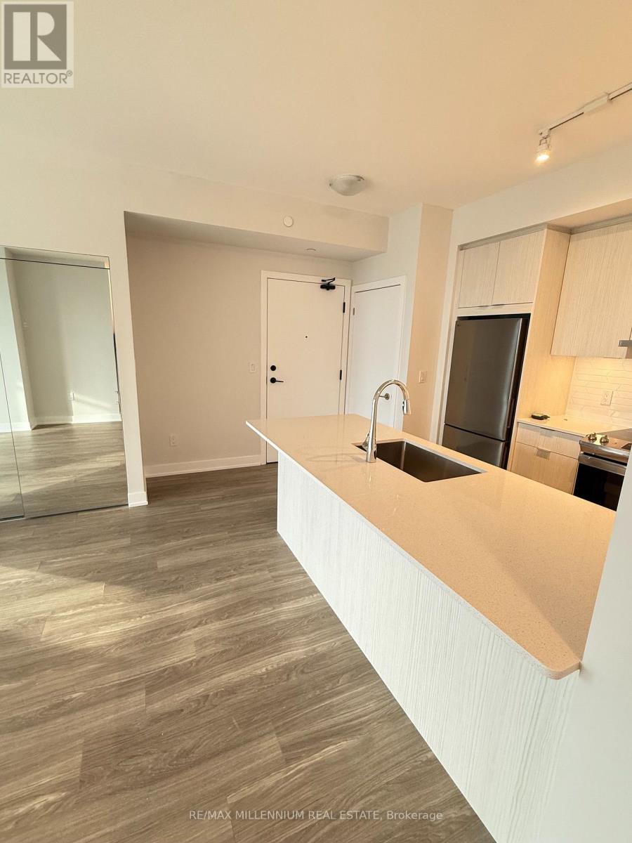 1607 - 430 Square One Drive, Mississauga, Ontario  L5B 0L6 - Photo 13 - W13862930
