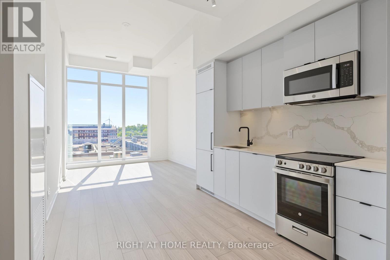 421 - 285 Dufferin Street, Toronto, Ontario M6K 1E6 - Photo 10 - W13862938