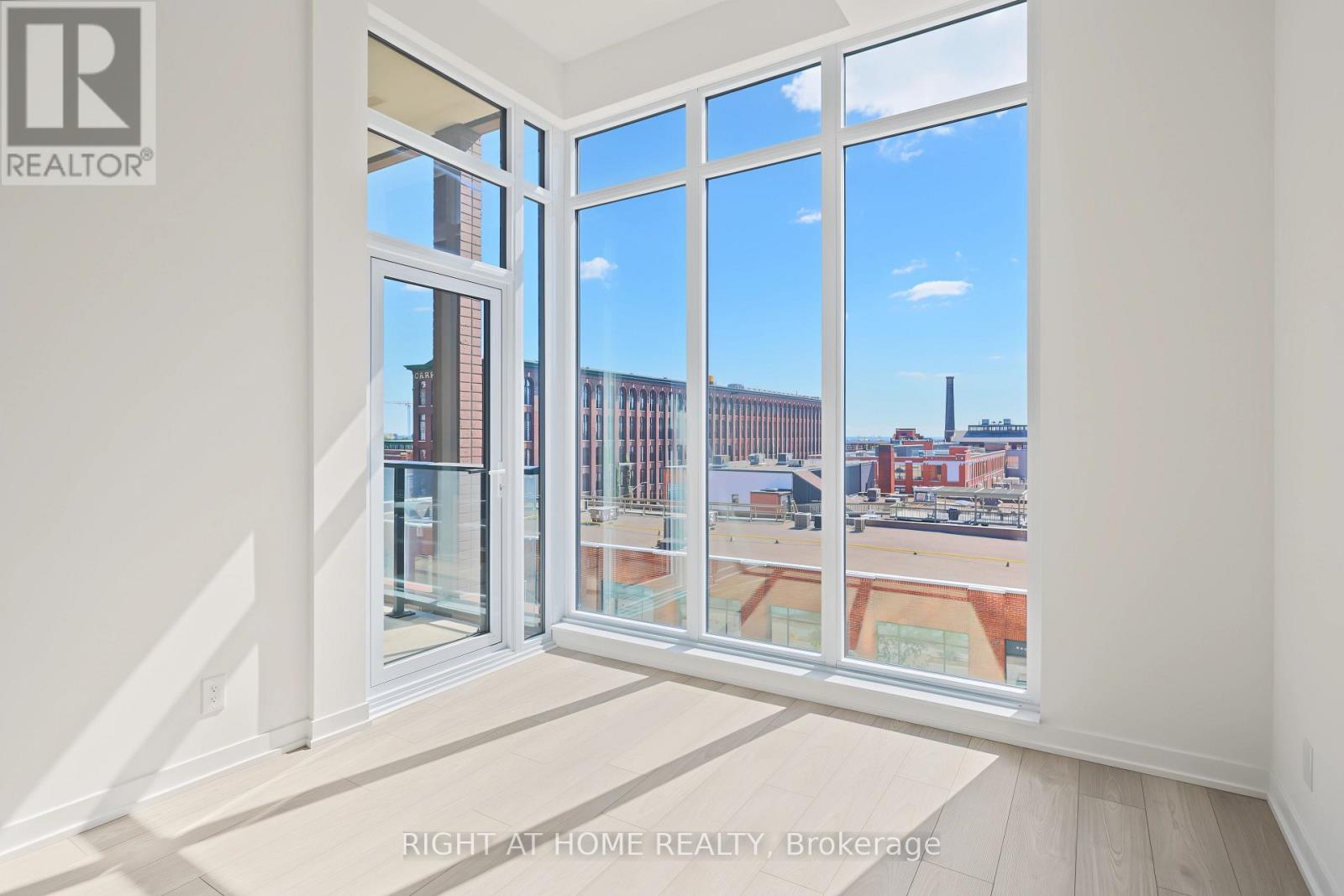 421 - 285 Dufferin Street, Toronto, Ontario M6K 1E6 - Photo 12 - W13862938