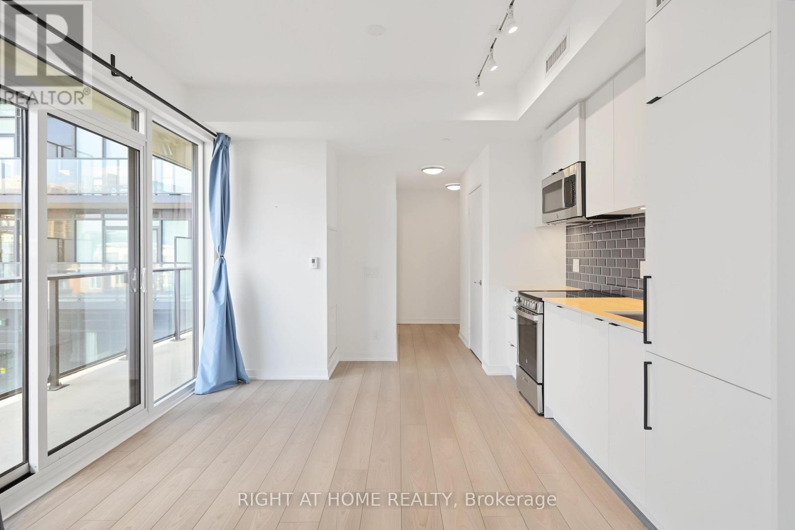 335 - 285 Dufferin Street, Toronto, Ontario  M6K 1E6 - Photo 10 - W13862944