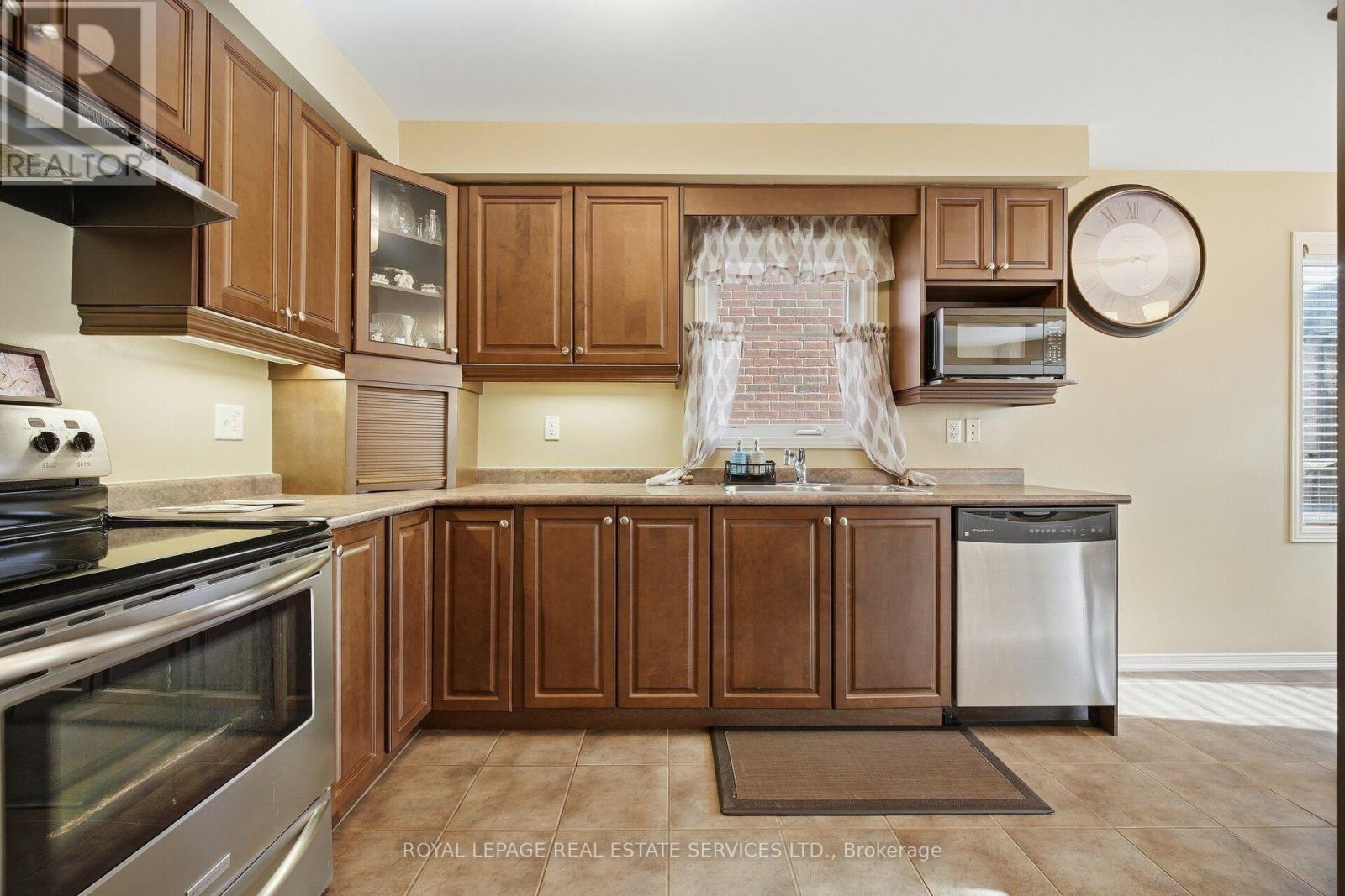 332 Duncan Lane N, Milton, Ontario  L9T 7A6 - Photo 21 - W13863024