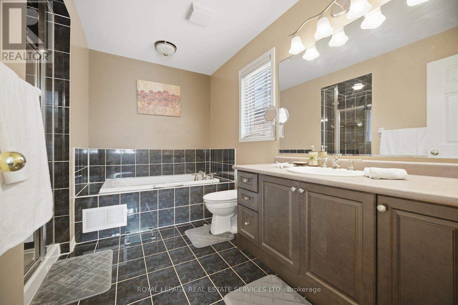 332 Duncan Lane N, Milton, Ontario  L9T 7A6 - Photo 35 - W13863024